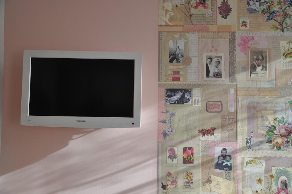 La Maison De Rose Bed & Breakfast Brossac Oda fotoğraf