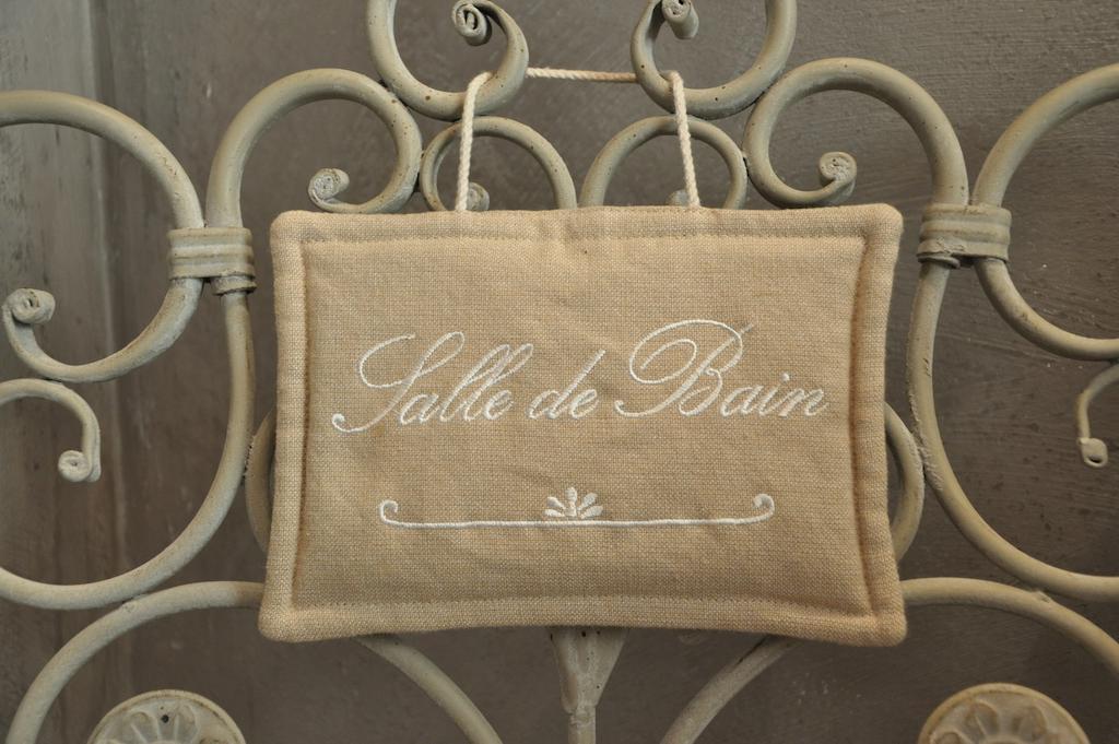 La Maison De Rose Bed & Breakfast Brossac Oda fotoğraf