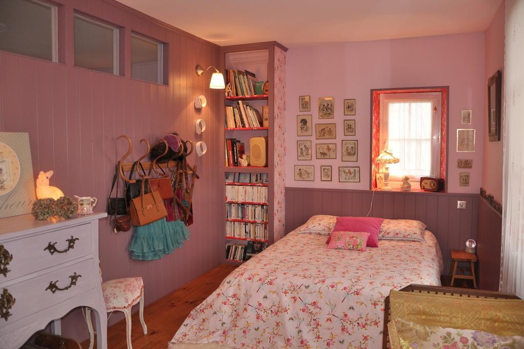 La Maison De Rose Bed & Breakfast Brossac Oda fotoğraf